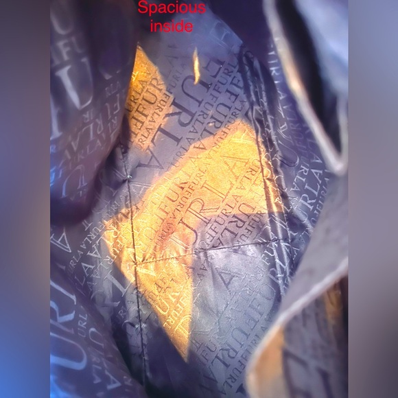 FURLA GENIUNE SOFT ITALIAN LEATHER HANDHELD/SHOULDER BAG-GOOD VINTAGE CONDITION - Picture 11 of 16